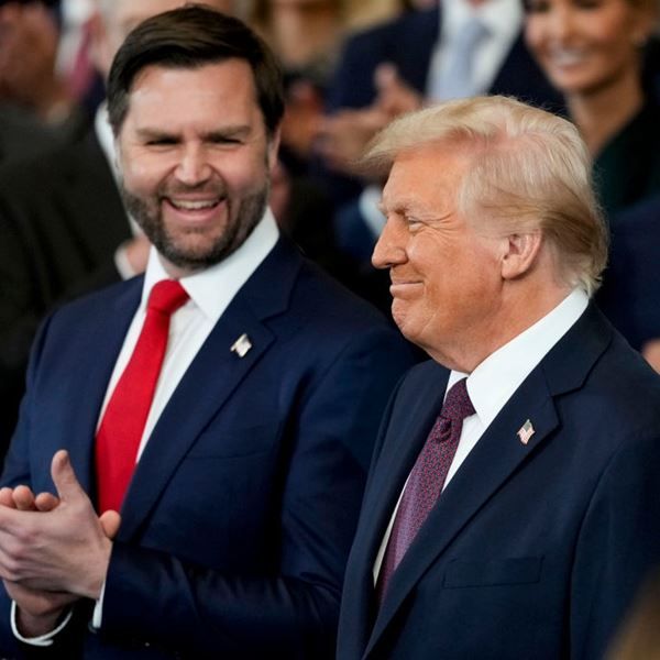 Πόσο πλούσιοι είναι ο Τραμπ και οι φίλοι του