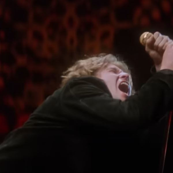 Val Kilmer: Μια αληθινή ελληνική ιστορία όταν έπαιξε τον Jim Morrison