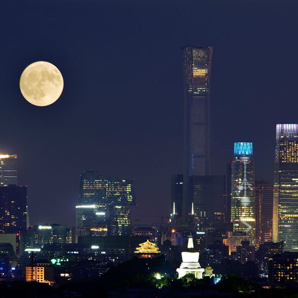 Η Κίνα θα εκτοξεύσει τεχνητό φεγγάρι πάνω από τον ουρανό της