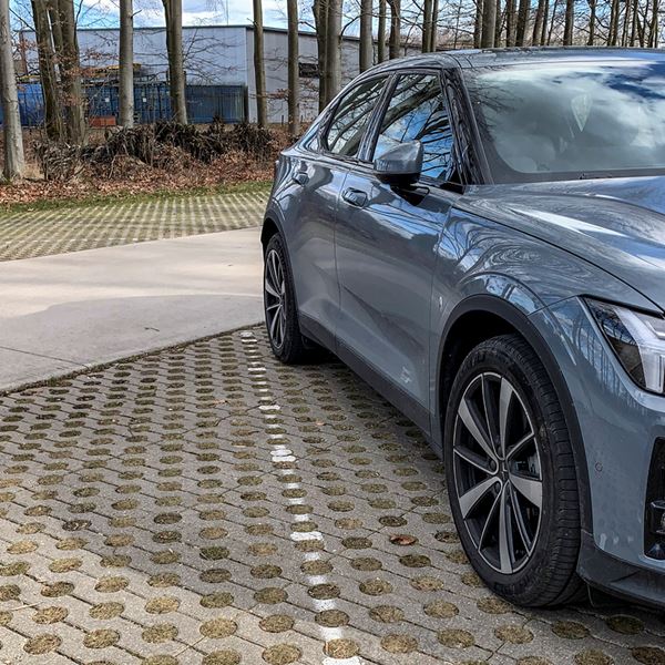 Polestar, η σουηδική αντίπαλος της Tesla στο χρηματιστήριο