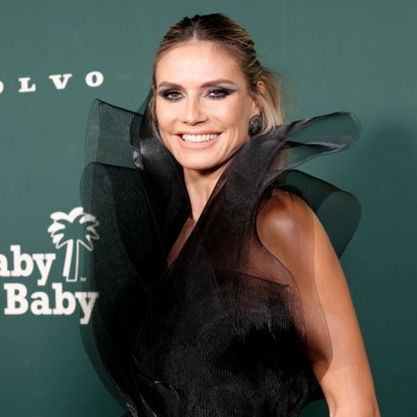 Τα καυτά Χριστούγεννα της Heidi Klum στην Καραϊβική