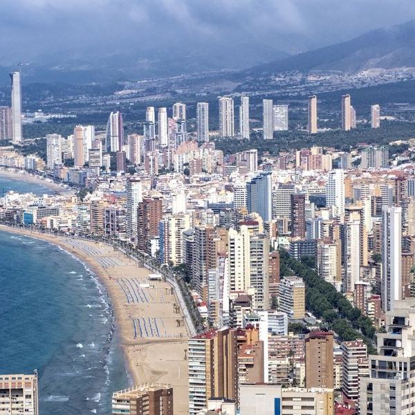 Όλοι θέλουν να πάνε στο 'Μαϊάμι της Ευρώπης'