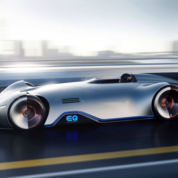 Το EQ Silver Arrow της Mercedes είναι το ρετρό hypercar του μέλλοντος