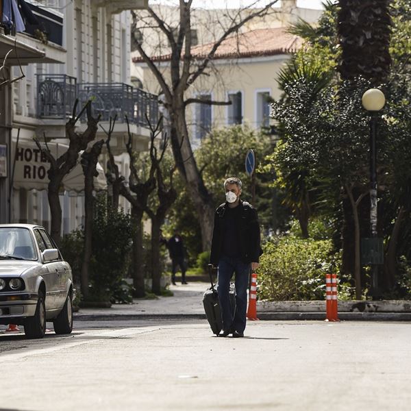 Κορονοϊός: Τα νέα μέτρα που προτείνουν οι ειδικοί για την Αττική