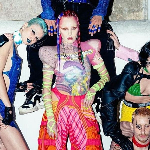 Αυτό που κάνει η Τάμτα στο Smut δε θα το δεις πουθενά αλλού