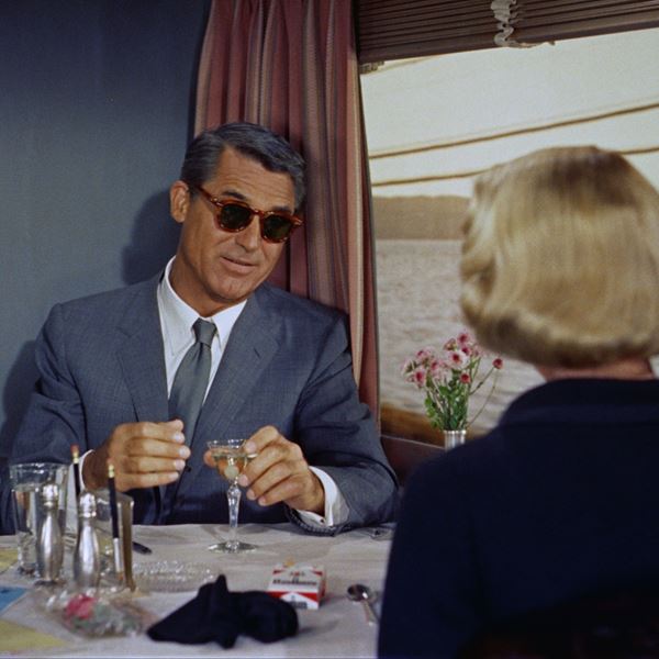 Ο χολιγουντιανός οδηγός για να βρεις τα επόμενα γυαλιά ηλίου σου