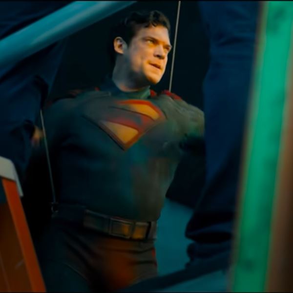 O Superman έγινε 87 ετών και η DC τον γιόρτασε με ένα βίντεο - έπος (video)