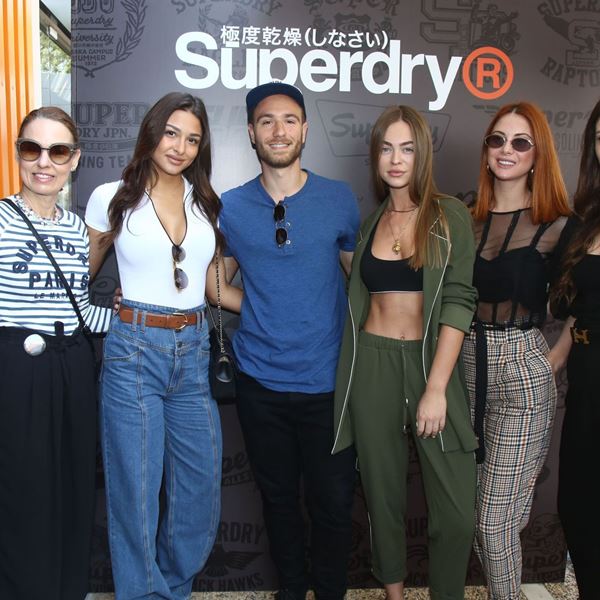 Στο opening party του νέου Superdry store στην Γλυφάδα
