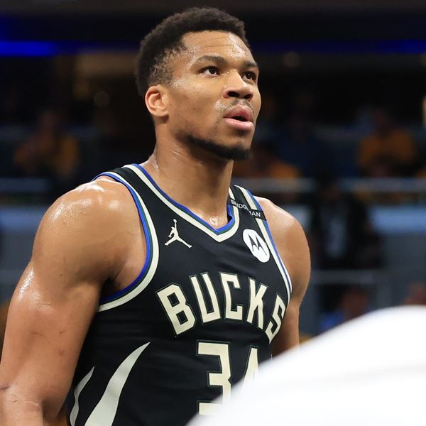 Μήπως ο Γιάννης έπαιξε το τελευταίο του παιχνίδι με τους Μπάκς;