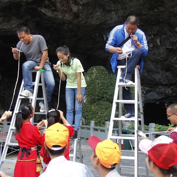 Κάποια από τα πιο παράξενα έθιμα φαγητού του κόσμου