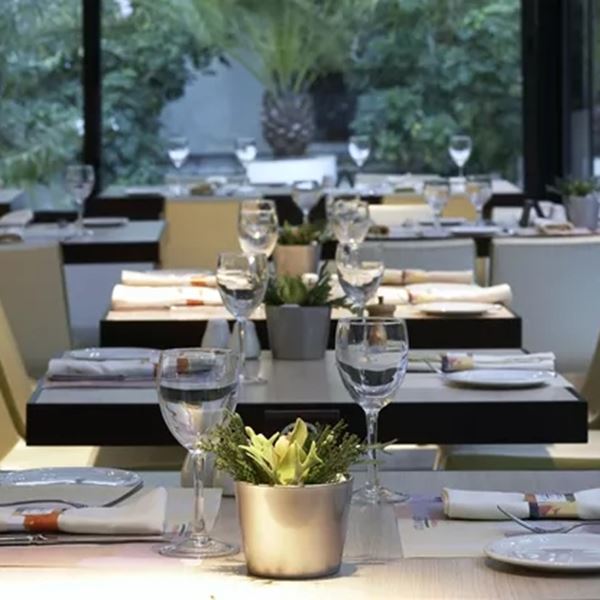 Χριστούγεννα και Πρωτοχρονιά στο Novotel Athenes | Μία γιορτή value for money πολυτέλειας