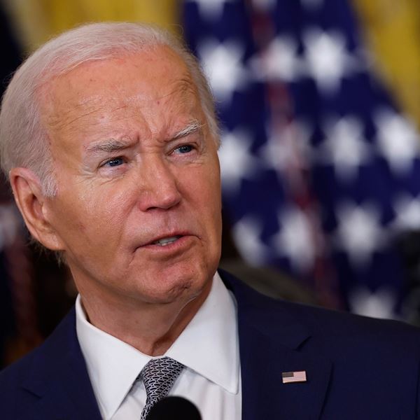 Σε άλλα νέα, ο Biden αποκάλεσε τον Zelenskyy 'Putin' και την Kamala Harris, 'Trump'