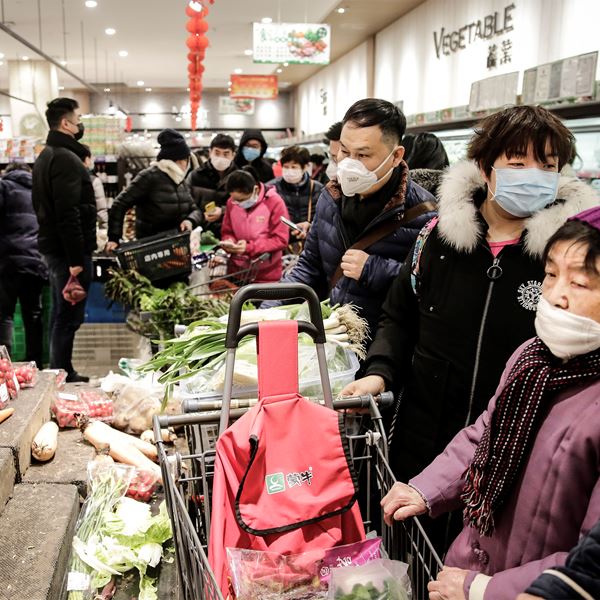 Φωτογραφίες από την αποκλεισμένη πόλη της Ουχάν