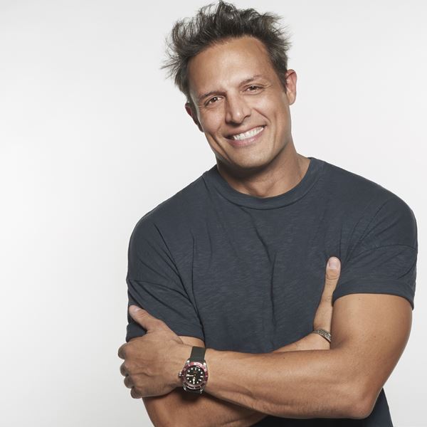 Αλήθεια Σάββα Πούμπουρα, τρως όλα αυτά που ποστάρεις;