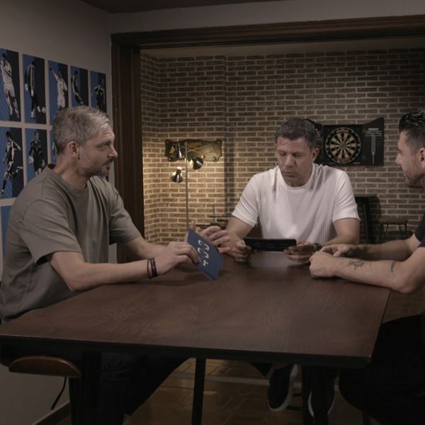 Στη σειρά ντοκιμαντέρ 4-3-3 πρωταγωνιστούν οι θρύλοι του Euro 2004