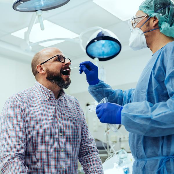 Το πιο αξιόπιστο σύμπτωμα για την Covid-19 δεν είναι ο βήχας