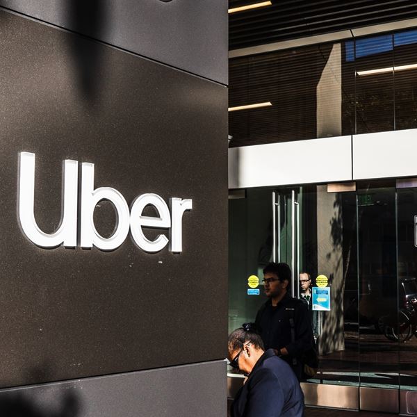 Η Uber θα πληρώσει πρόστιμο 290 εκατομμύρια ευρώ. Αλλά γιατί;