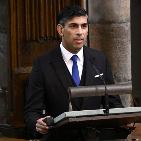 Αυτά τα tweets για τον Rishi Sunak θα σου φτιάξουν τη μέρα