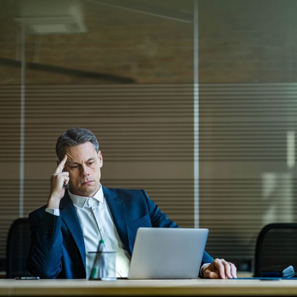 Γιατί οι μεγάλες εταιρείες "πονοκεφαλιάζουν" με την Τεχνητή Νοημοσύνη