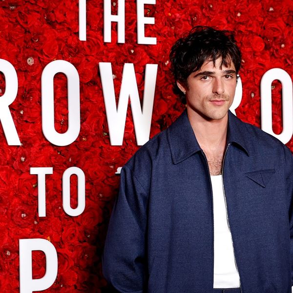 Πώς να είσαι πιο γοητευτικός στα 25 (χωρίς να περιμένεις να γίνεις 40)