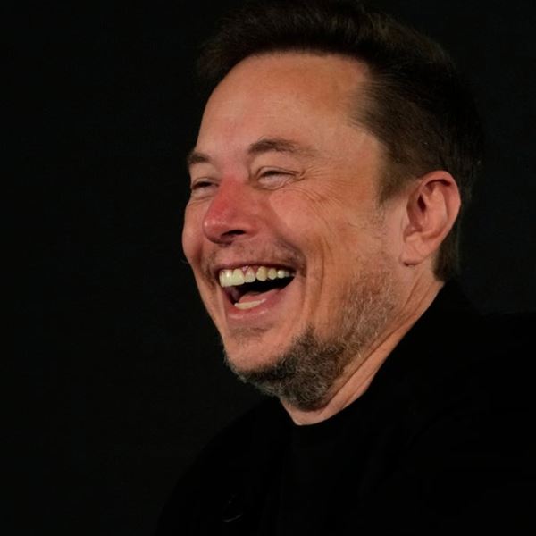 H φιλική 'συμβουλή' του Elon Musk στην Taylor Swift