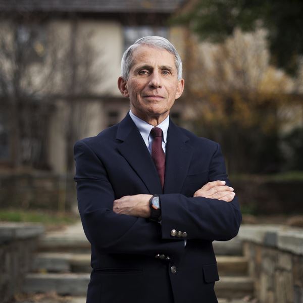 Τα εύσημα του Dr. Anthony Fauci για τις ελληνικές κλινικές δοκιμές για τον κορονοϊό