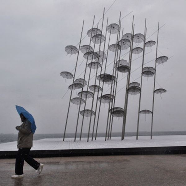 Μειώθηκε κατά 50% το ιικό φορτίο στη Θεσσαλονίκη