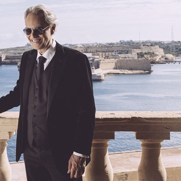 O Andrea Bocelli έρχεται στην Αθήνα