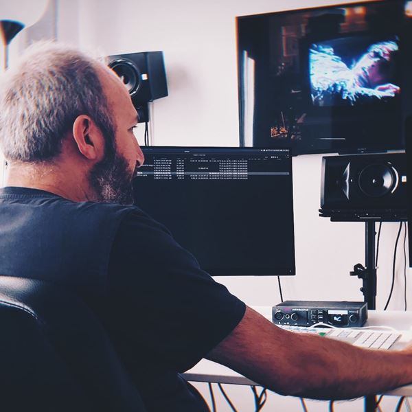 Γιώργος Λαμπρινός, ένας μοναχικός μπασίστας στον κόσμο του οσκαρικού μοντάζ