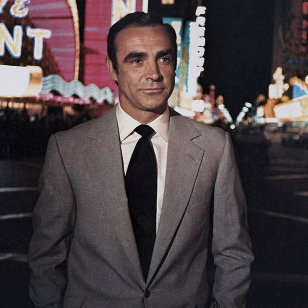 Κι όμως, ο James Bond ήταν κάποτε γυναίκα