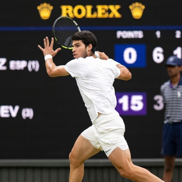 Η Rolex συγχαίρει τον Carlos Alcaraz για την κατάκτηση του πρωταθλήματος Wimbledon