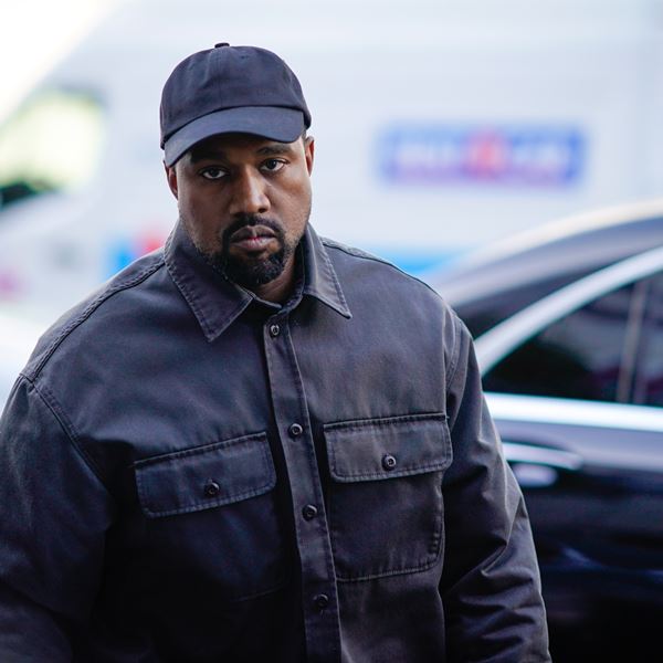 Ο Kanye West δημοσίευσε βίντεο με την Pamela Anderson γυμνή (video)