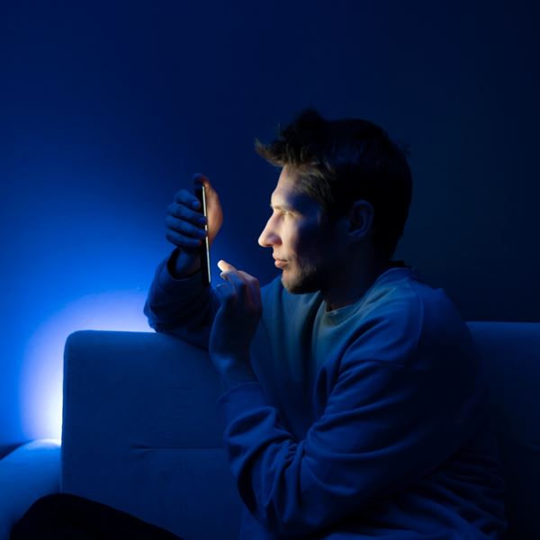 Μπορεί η χρήση κινητού να σου δημιουργήσει προβλήματα όρασης;