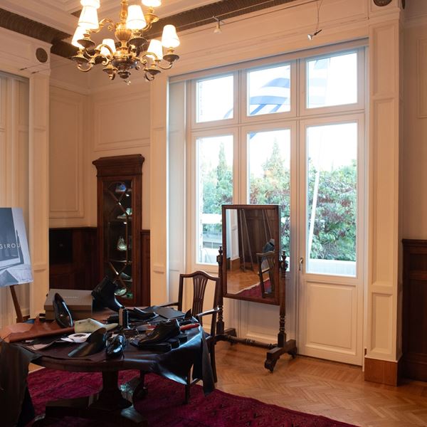 Esquire Townhouse Athens: H εταιρεία Kalogirou "αφηγείται" την ιστορία των υποδημάτων
