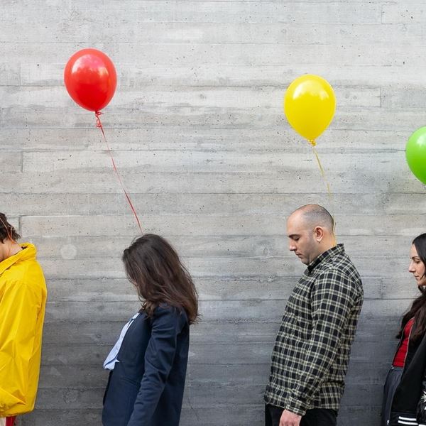 Τι σημαίνει να ζεις στην Αθήνα του 2024, εκεί γύρω στα 30;