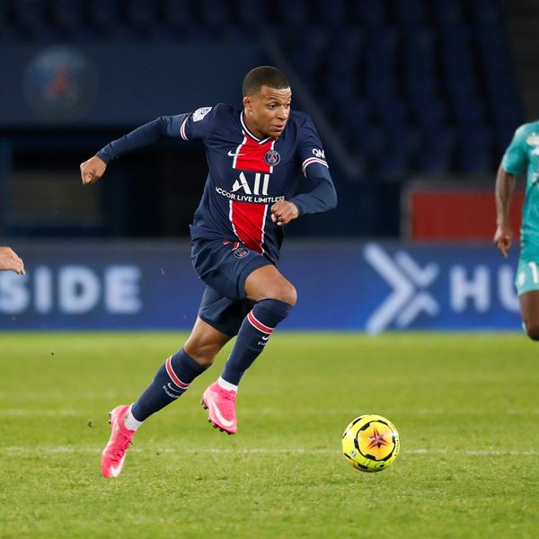 Η επίδραση της πανδημίας στην αξία των ποδοσφαιριστών και των ομάδων