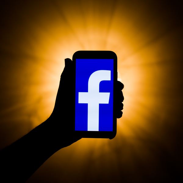 Ούτε το διαφημιστικό μποϊκοτάζ μπορεί να αγγίξει το Facebook