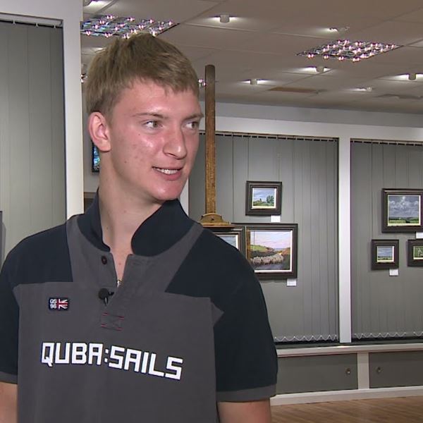 H επική ιστορία του Kieron Williamson, του 7χρονου που έγινε εκατομμυριούχος πουλώντας πίνακες ζωγραφικής