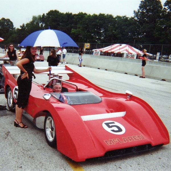 Η cult γοητεία της McLaren Can-Am M8