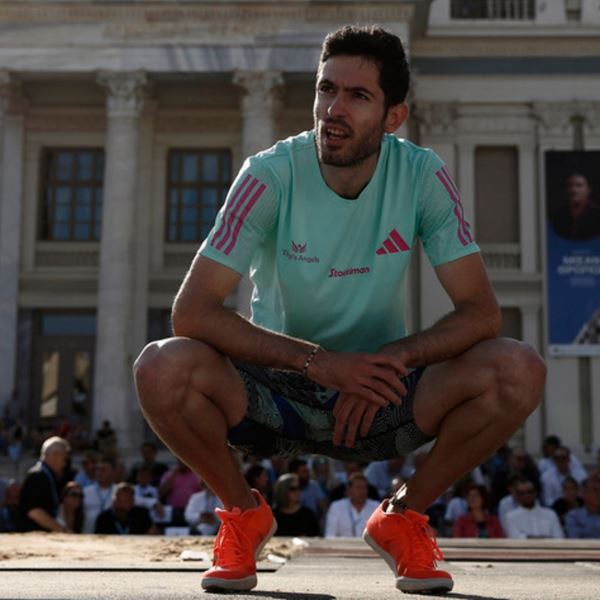 Ο Μίλτος Τεντόγλου δε μπορεί την κοροϊδία