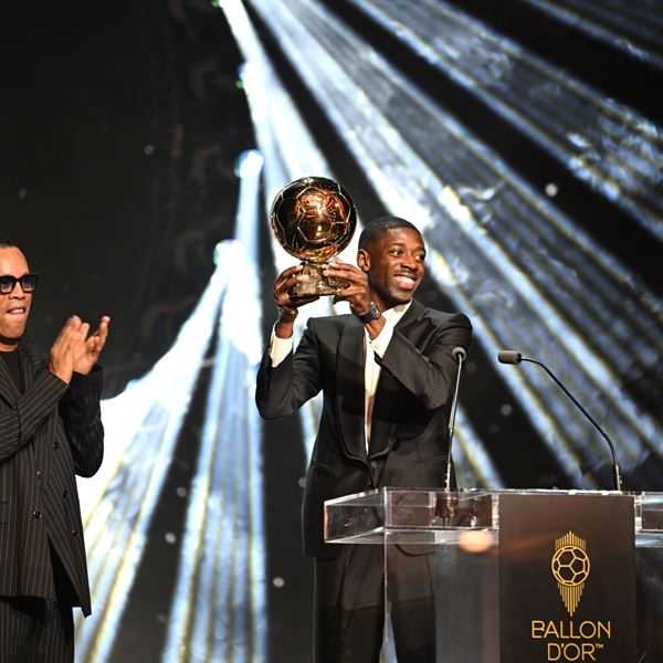 Ποιο ήταν εκθαμβωτικό ρολόι του Ουσμάν Ντεμπελέ στη Χρυσή Μπάλα