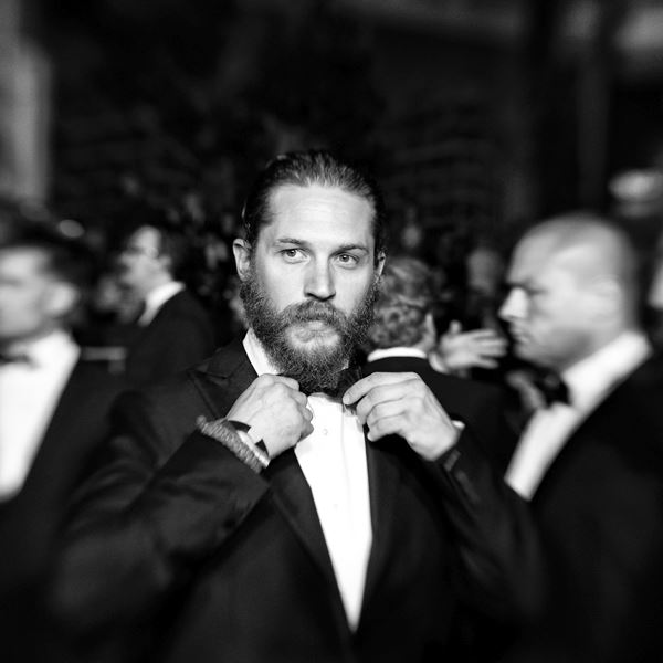 Όλες οι φορές που ο Tom Hardy ντύθηκε σαν τον James Bond