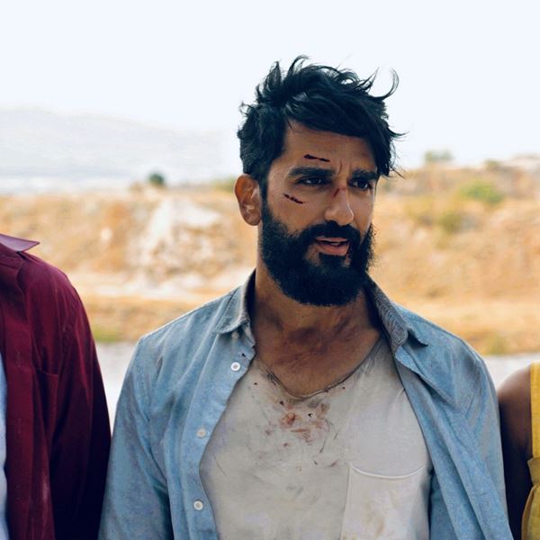 Έχουμε trailer για τις 'Κακές Ιδέες', τη σειρά του Διονύση Ατζαράκη σε συμπαραγωγή Cosmote TV