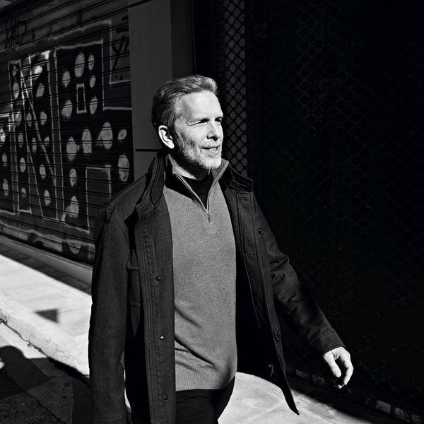 Μία βόλτα στο μέλλον της Αθήνας με τον Παύλο Γερουλάνο