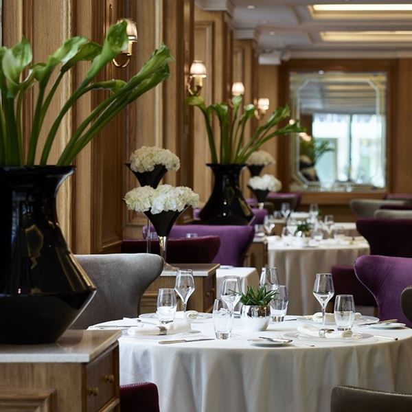 Πάσχα με τη γεύση του NJV Athens Plaza | Ανάσταση και Λαμπρή με ειδικά μενού και catering για το σπίτι σας