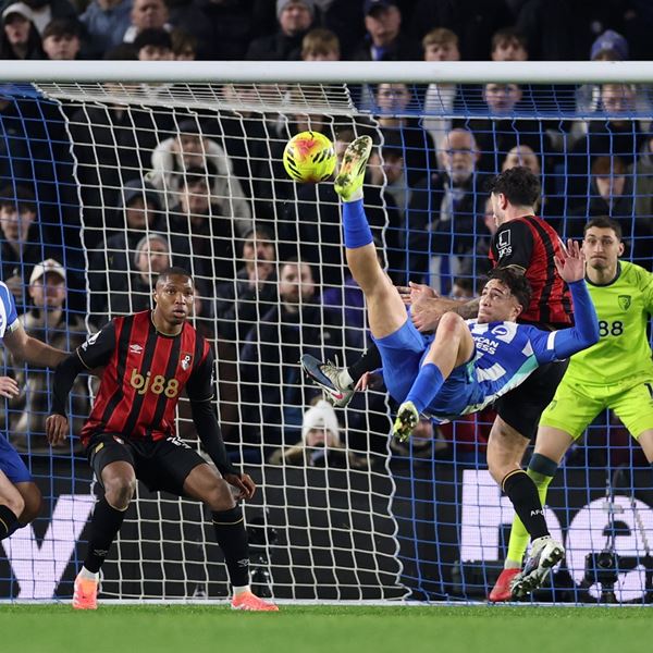 Δείτε την απίστευτη γκολάρα του Μπάμπη Κωστούλα με τη Μπράιτον (video)