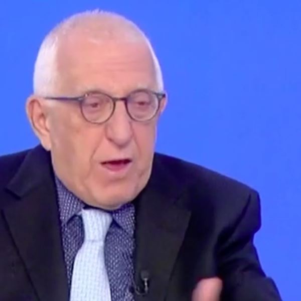 Ο Νικήτας Κακλαμάνης και το αιχμηρό 'Ευτυχώς τον ξεφορτωθήκαμε' για τον Θοδωρή Ζαγοράκη