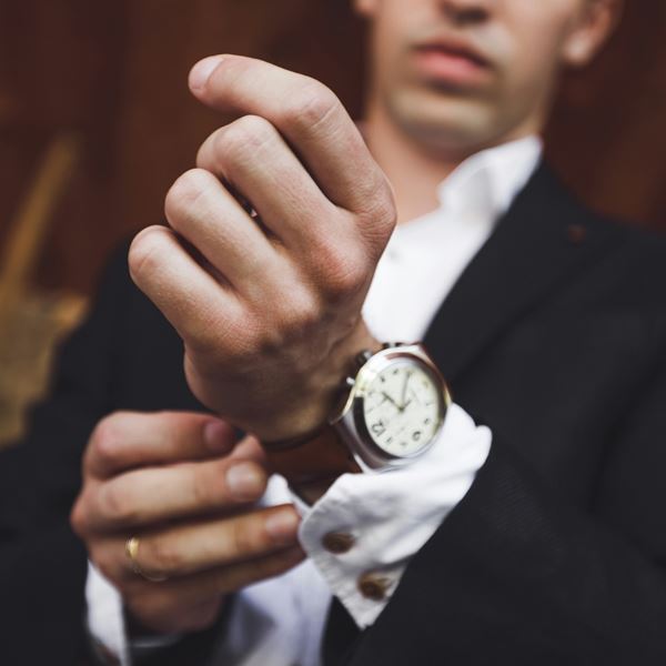 Πώς θα καταλάβεις αν ένα ακριβό ρολόι είναι ψεύτικο