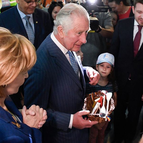 Κι όμως ο πρίγκιπας Κάρολος έπαιζε θέατρο