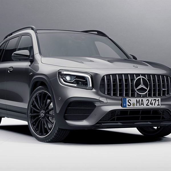 Η Mercedes-Benz GLB 35 AMG 4Matic πιάνει τα 100 χλμ σε 5,2''